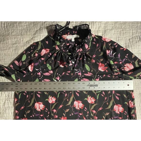 Fever Women’s Blouse -L- Black Floral Flutter Sleeves -Cottagecore Romantic-EUC - Picture 6 of 11